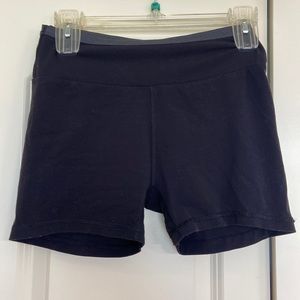 Stori size 6 black shorts